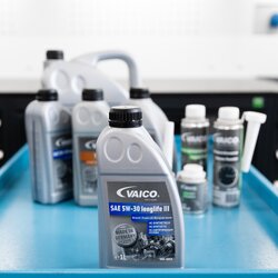 Huile moteur VAICO V60-0053 pour ALFA ROMEO, ALPINA, AUDI, BMW et plus encore... VAICO