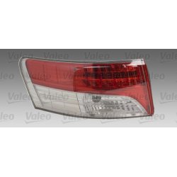 Tail Light Assembly VALEO 043957 OE Ref 81551-05250
