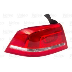 Tail Light Assembly VALEO 044513 OE Ref 3AE945095C