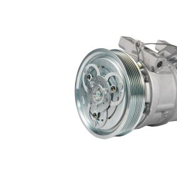 Compresseur de climatisation VALEO 815006 pour NISSAN CARAVAN, URVAN VALEO