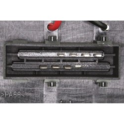 Régulateur de ventilation intérieure VEMO V46-79-0030 pour RENAULT CLIO, THALIA VEMO