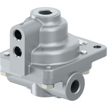 Load Sensitive Valve WABCO 4733000120 OE Ref 0004313113 WABCO